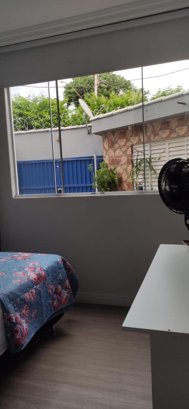 Inteiro Com Area E Garagem Privativa *