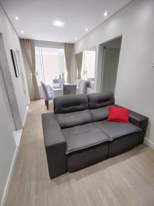 Apartamento Inteiro Com Area E Garagem Privativa *