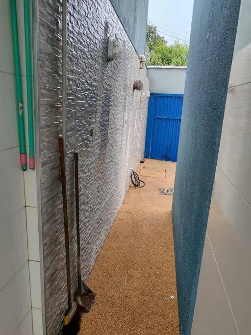 Apartamento Inteiro Com Area E Garagem Privativa